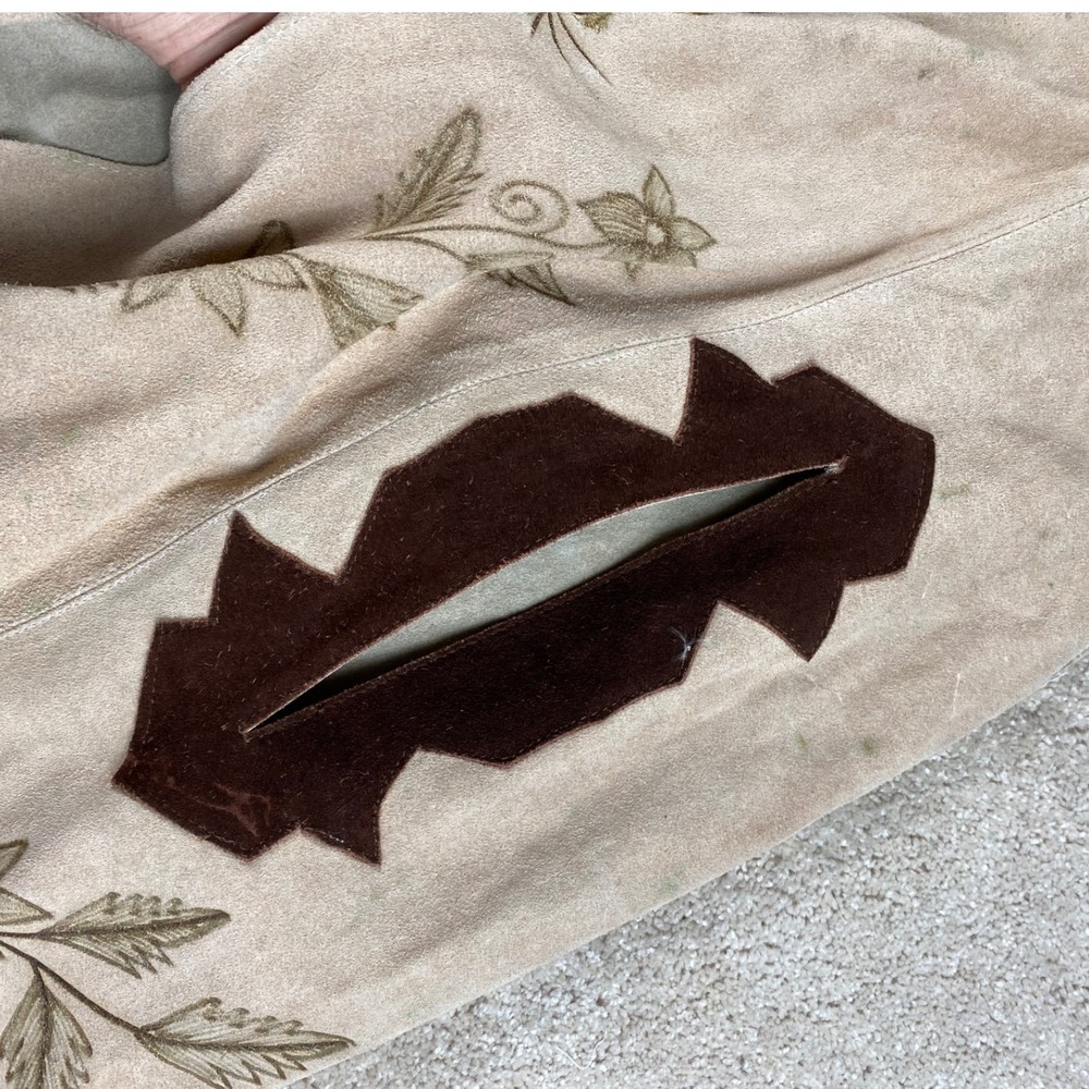 Vintage Mexican pyrography suede cape hand-burned floral motifs and fringe trim - Picture 6 of 11